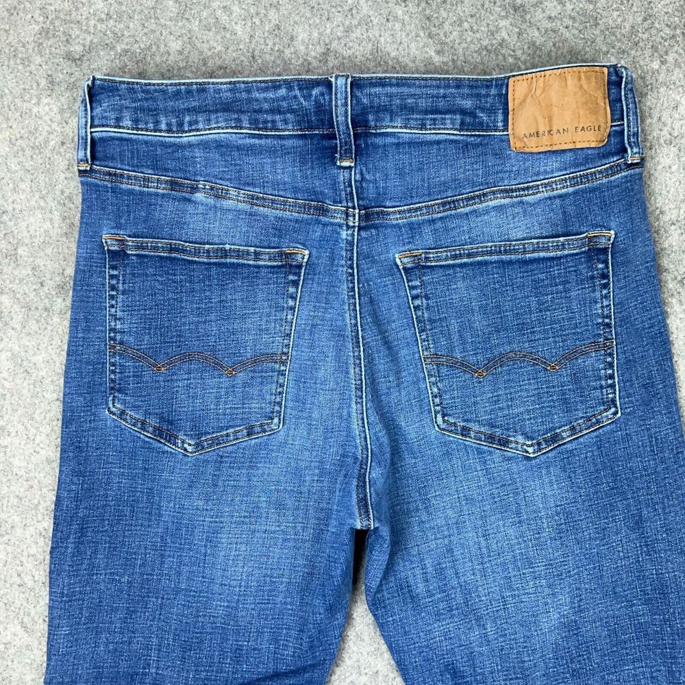 American Eagle Jeans Mens 33x32 Original Taper Blue‎ Distressed Stretch Denim - Picture 9 of 14